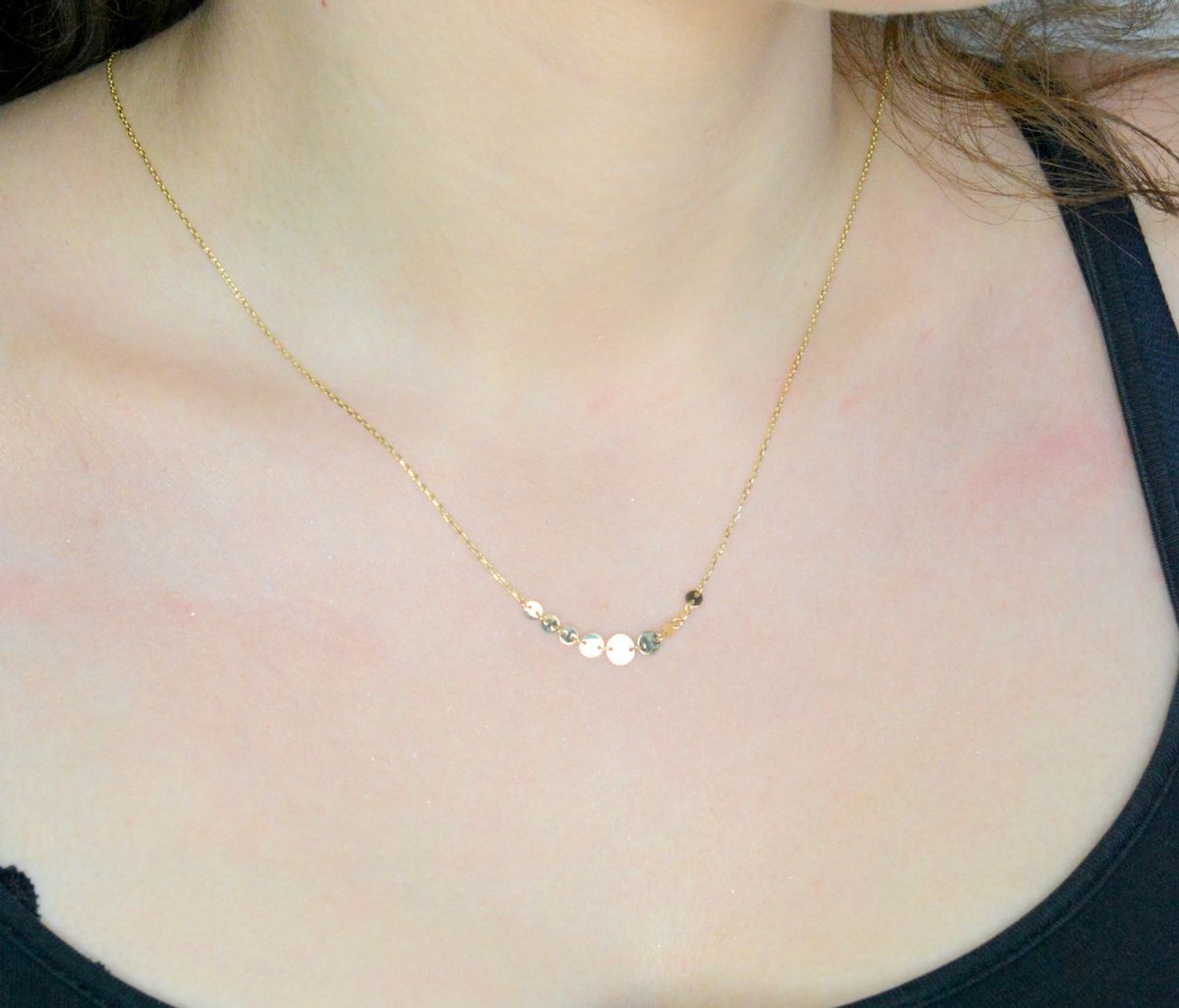 Złoty naszyjnik damski 375 celebrytka z płaskimi okrągłymi blaszkami NA 3370 375 (1).jpg